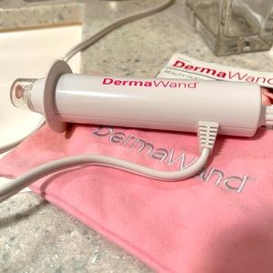 Original Derma Wand with bag and instructions